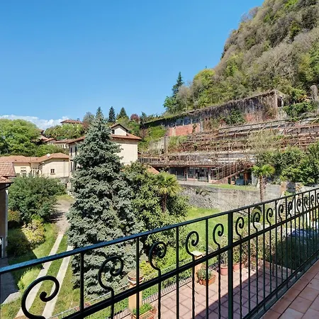 Casa Centro Mombello * Лавено-Момбелло